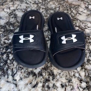Under armour slides